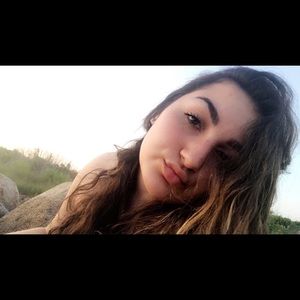 Meet your Posher, Alyssa